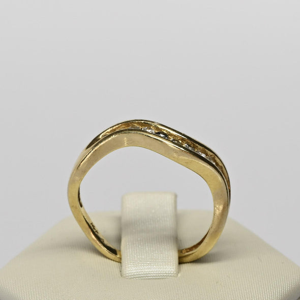 Wavy Diamond Band 14k Yellow Gold Ring