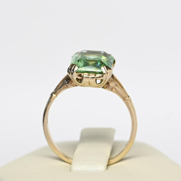 Vintage Green Glass Modified Radiant Cut 10k Gold Ring