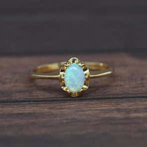 Vintage Opal Oval Buttercup Solitaire 10k Gold Ring