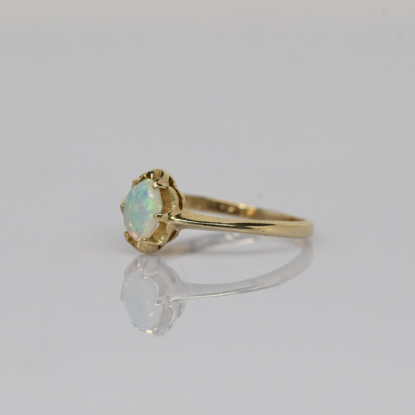 Vintage Opal Oval Buttercup Solitaire 10k Gold Ring