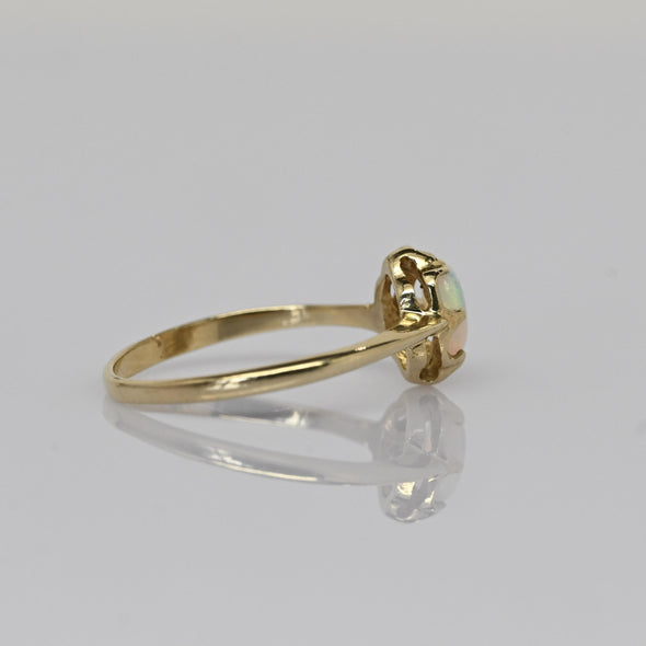 Vintage Opal Oval Buttercup Solitaire 10k Gold Ring