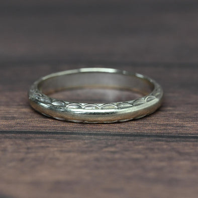 Vintage Art Carved 14k White Gold Band sz 5.5