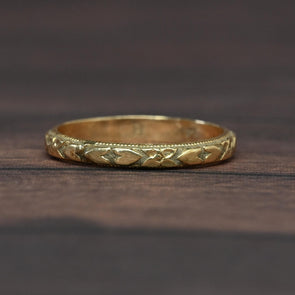 Vintage 14k Yellow Gold Wedding Band sz 4.25