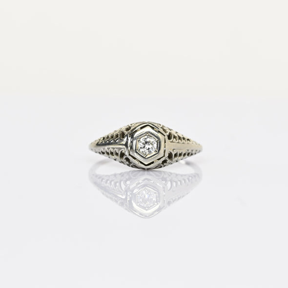 Art Deco Diamond Solitaire 18k White Gold Filigree Ring