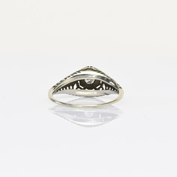 Art Deco Diamond Solitaire 18k White Gold Filigree Ring