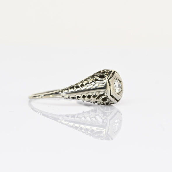 Art Deco Diamond Solitaire 18k White Gold Filigree Ring