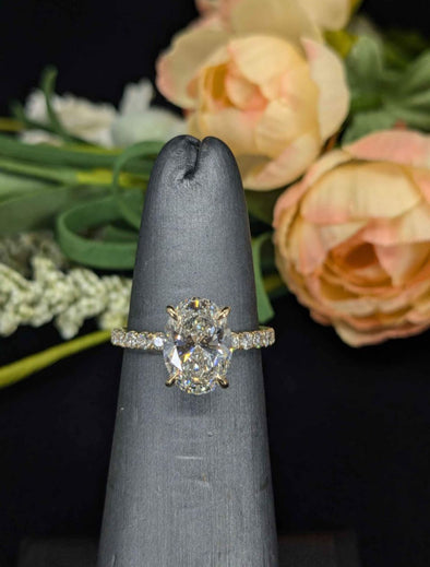 HOLD FOR CAMERON FB MARKETPLACE CHECKOUT Stunning 14k yellow gold 2ct Oval cut Lab Diamond engagement ring