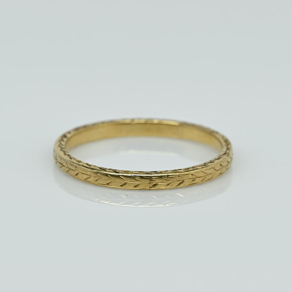 Vintage 14K Yellow Gold Chevron Pattern Wedding Band