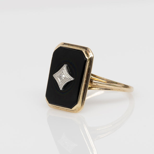 Vintage Onyx with Diamond Accent Yellow Gold Ring