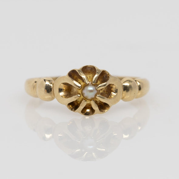 Antique Victorian Yellow Gold Belcher Pearl Ring