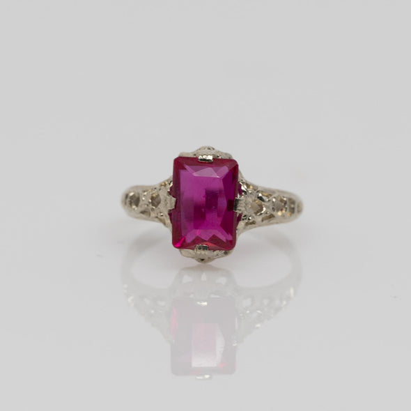 Vintage Art Deco Synthetic Ruby Filigree Ring in White Gold