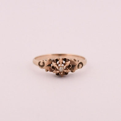 1900's Victorian 14K Yellow Gold Floral Belcher Style Petit Pearl Solitaire