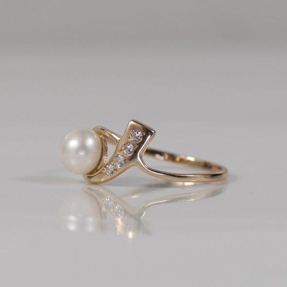 Pearl Ribbon With Diamond 14K Rose Gold Ring